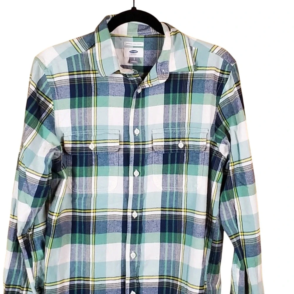 Old Navy Blue and Green Plaid Regular Fit Flannel Shirt Size Small‎